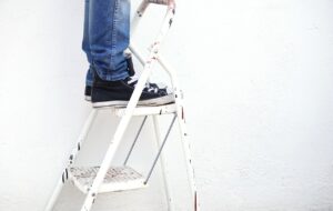 Engineers have developed a cement-like paint that reflects 90% of sunlight, emits 95% of the heat as infrared radiation, and holds 30% of its weight in water, providing 10 times the cooling power of commercial cooling paints and saving 30 to 40% of electricity.