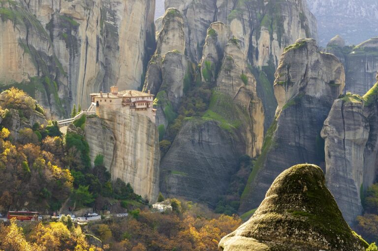 Greece is accelerating its green energy transition with a €1.6 billion initiative to decarbonize its islands. The EU-backed roadmap will leverage wind and solar power to enhance energy autonomy, cut emissions, and model sustainable growth across the Mediterranean.