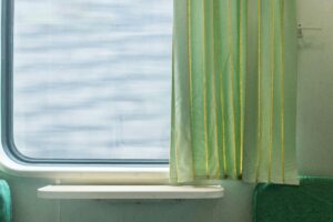 The United States has just welcomed its first hydrogen-powered passenger train, ZEMU, which debuted last weekend. Running on clean fuel, the train marks a major step toward greener transport, reducing emissions while showing that sustainable travel can also be fast, modern, and reliable.