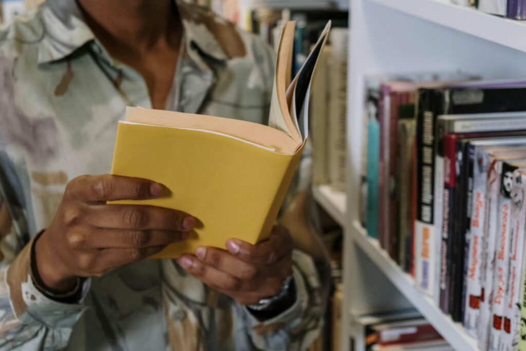 Studies suggest that people who read voraciously gain more than knowledge — they often experience better health, sharper minds, and greater well-being. From reduced stress to stronger empathy, reading proves to be a simple habit with extraordinary benefits for life.