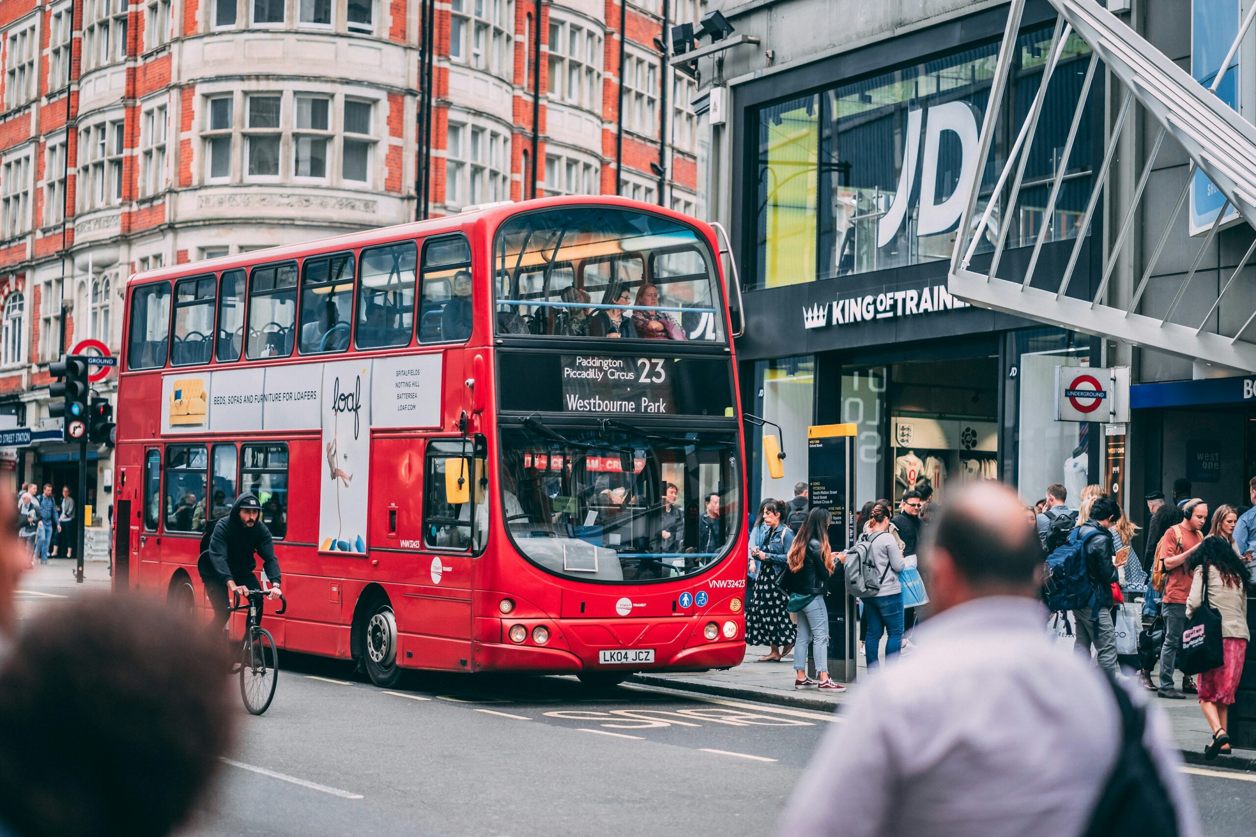 London's Mayor has announced that the iconic Oxford Street in central London will ban cars, buses, and taxis starting next year. The move is expected to improve air quality, boost foot traffic and local retail, and create space for events and safer public amenities.