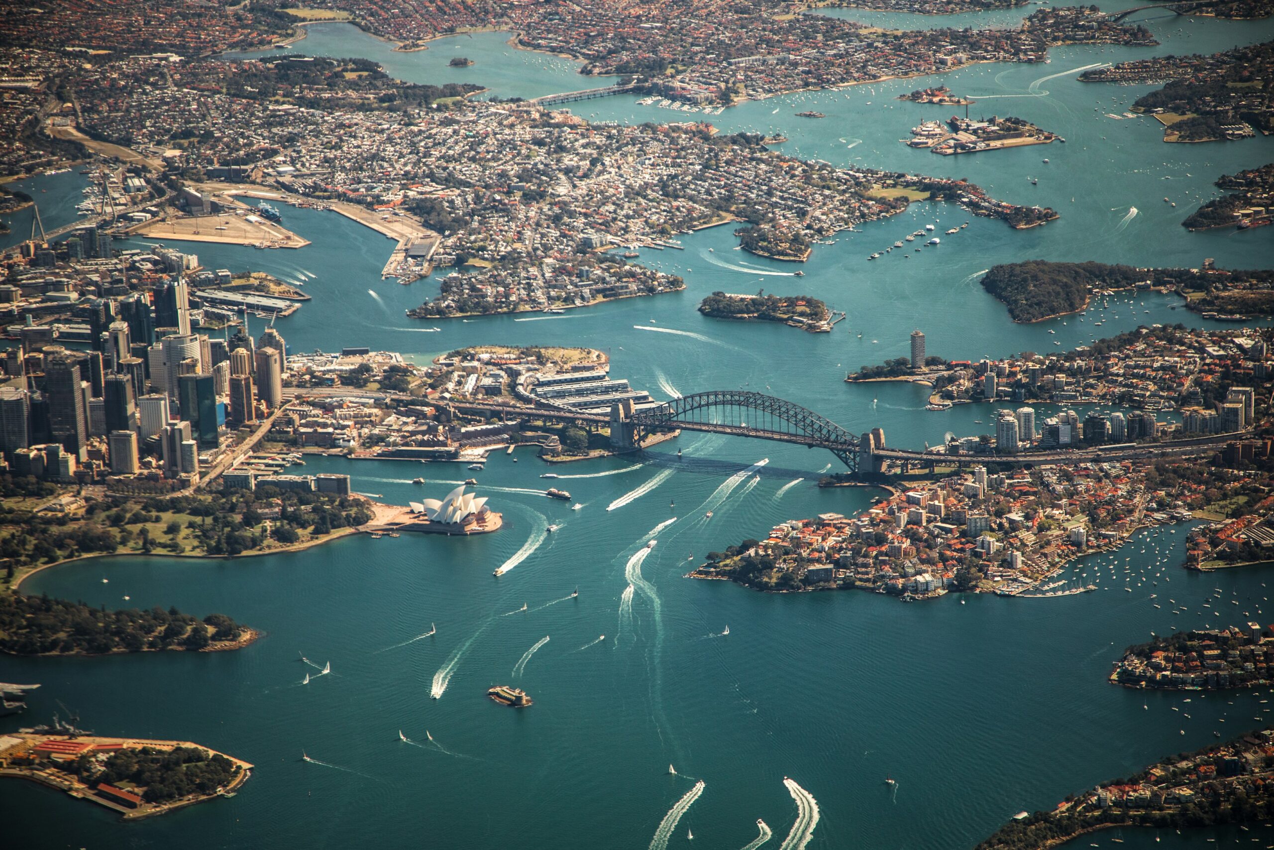 In Q1 2025, 43% of the renewable energy across the Australian Capital Territory was produced from the main power grid in Australia. Generated between the months of January and March, renewables will continue to be positive for the wholesale electricity market, making the market clearner and more reliable.