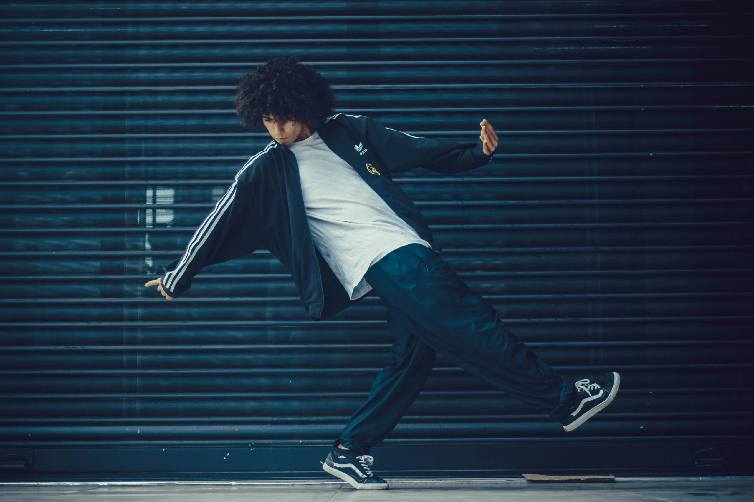 A new pilot in Ireland shows teens and seniors dancing together reduces sitting time in older adults and boosts cognition for both. This joyful, creative connection counters ageism and heals social distance, one dance step at a time.