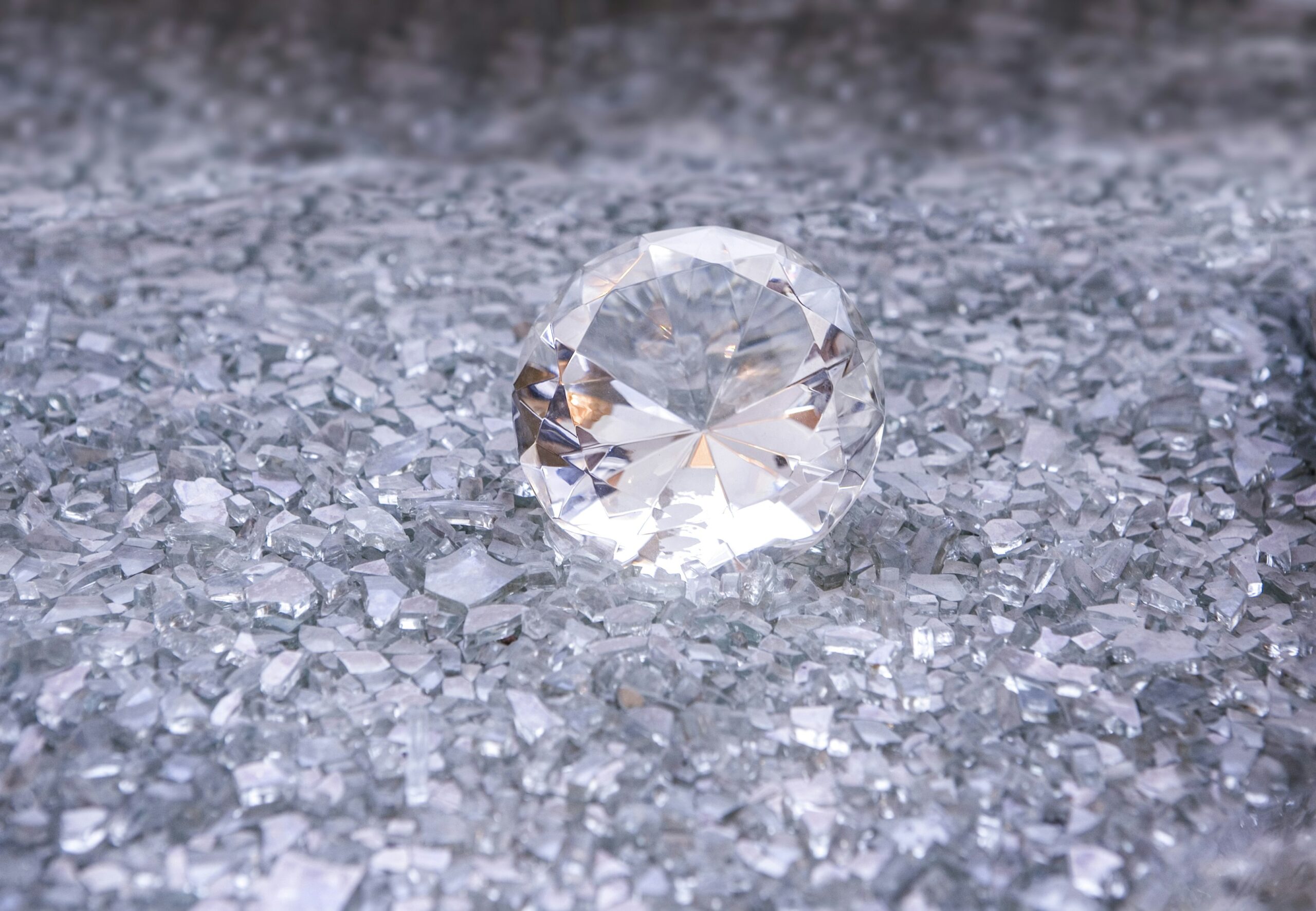 Warwick scientists created a handheld diamond sensor that pinpoints lymph nodes with magnetic tracers—no toxic dyes, no radiation. At just 10 mm and ultra-sensitive, it promises kinder, smarter cancer surgery and safer outcomes for patients and surgeons alike.