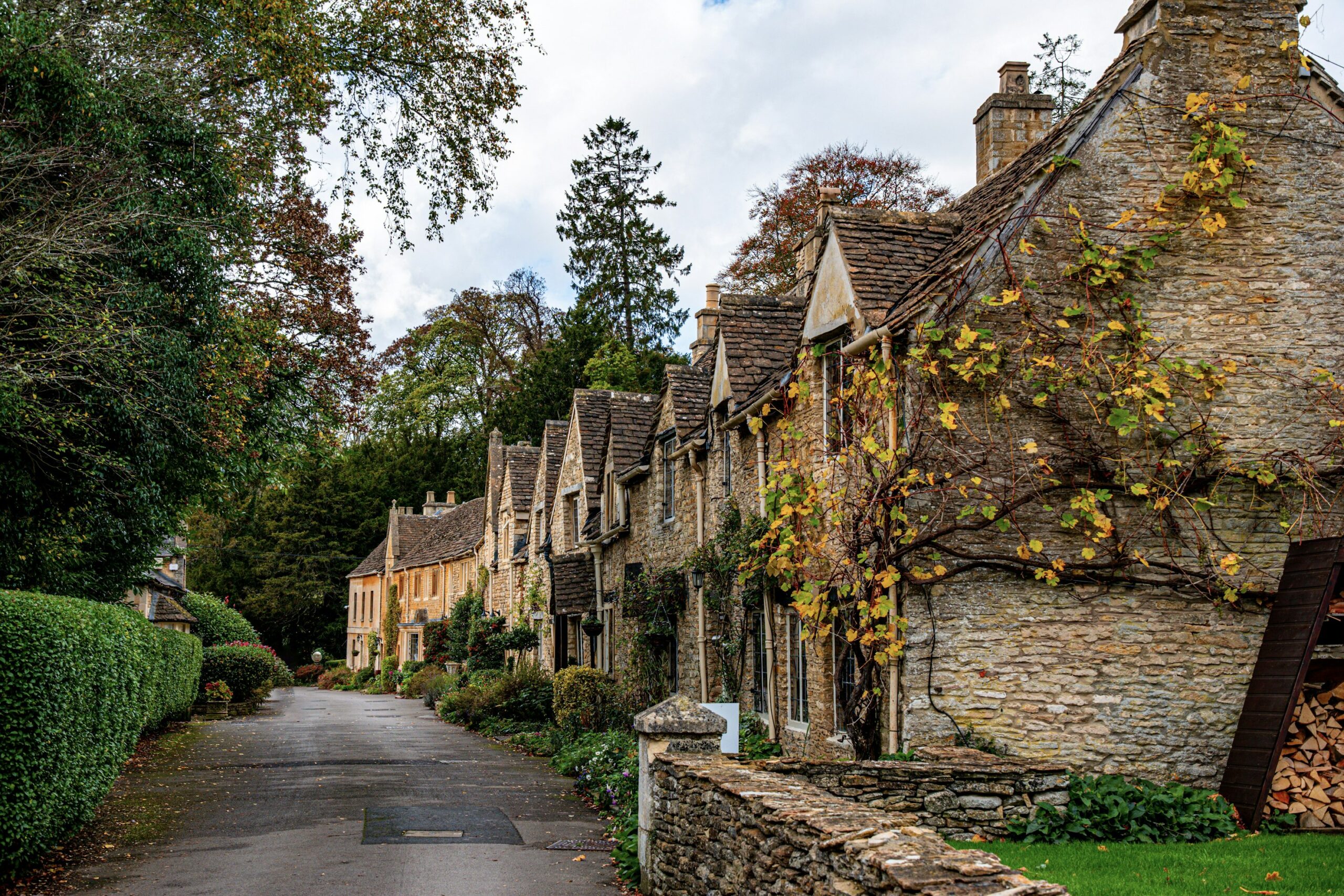 South Cambridgeshire offers an over GBP 362,000 grant scheme to fund transformative projects such as renewable energy, sustainable transport, and nature-based solutions to help villages become greener, cleaner, and more resilient to climate change.