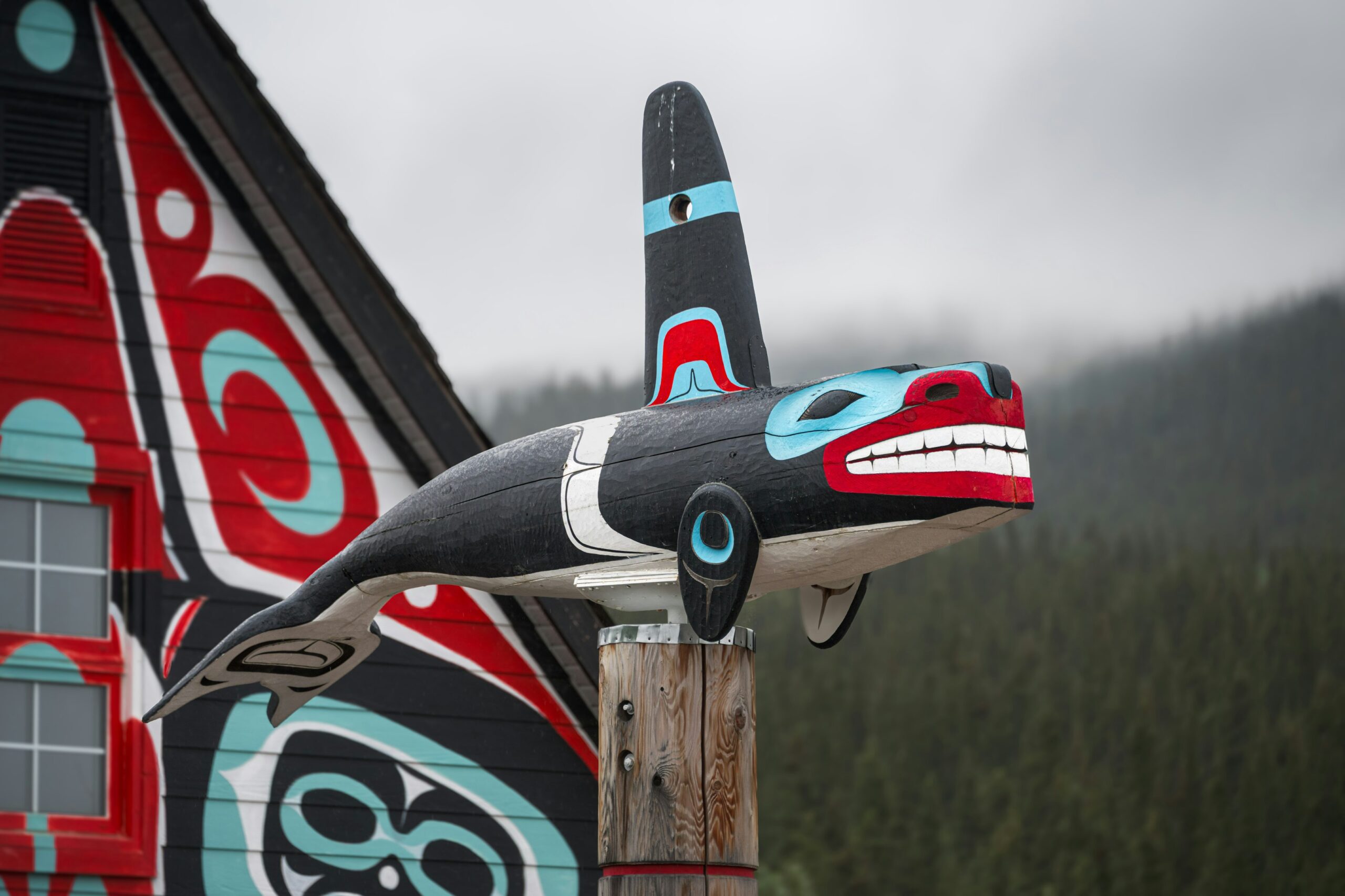 The Vatican has handed over 62 sacred Indigenous items — including an Inuit kayak, wampum belts, war clubs, and masks — to the Canadian Conference of Catholic Bishops. The gesture is described as a “concrete sign of dialogue, respect and fraternity” after decades of cultural suppression.