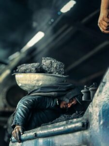 New electricity data shows no global surge in coal use despite recent energy pressures.Seaborne coal trade fell 3% to its lowest level since 2021, while total fossil fuel power declined 1% year on year. With gas generation also down 4%, the figures point to a steady transition as cleaner energy continues to expand across major economies.