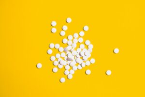 New research indicates that aspirin helps the immune system target and limit the spread of certain cancers. Scientists found it can interfere with mechanisms tumors use to evade immune attack, pointing to a widely available drug as a potential low-budget addition to future cancer treatments.